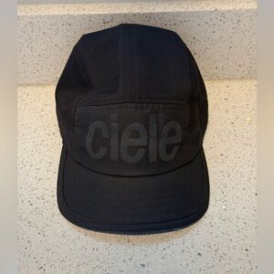 Ciele ALZCap Running Hat - 56.5cm - Black